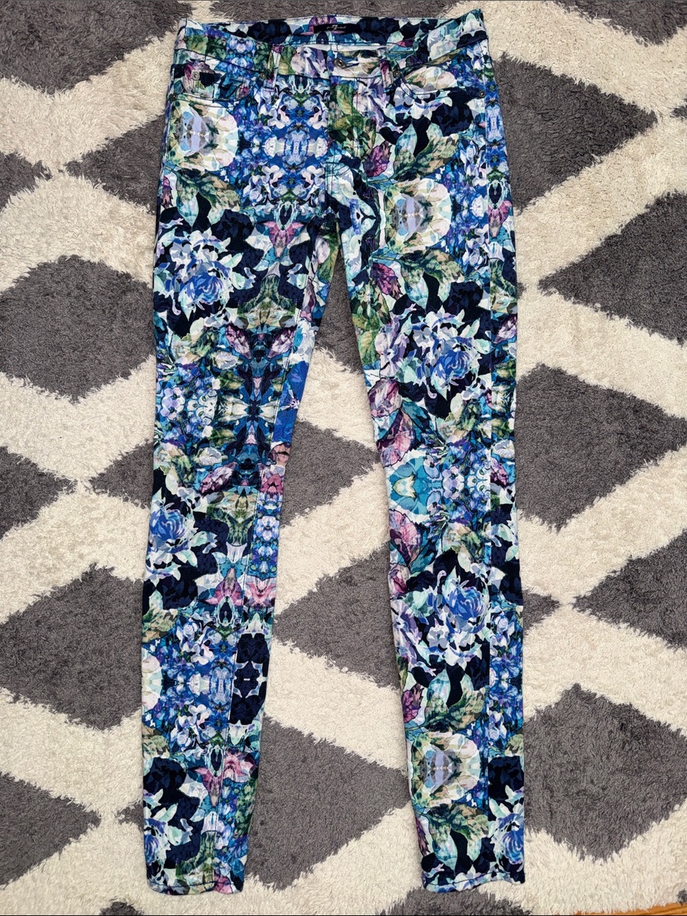 7 For All Mankind Floral Print Skinny Pants size 27